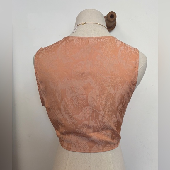 NWT Satin Jacquard Front Tie Crop Top - Picture 4 of 6